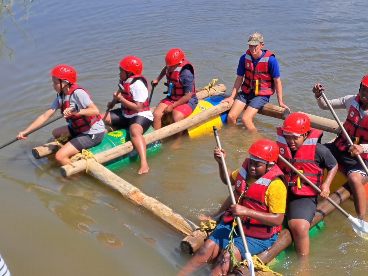 Monitors raft building