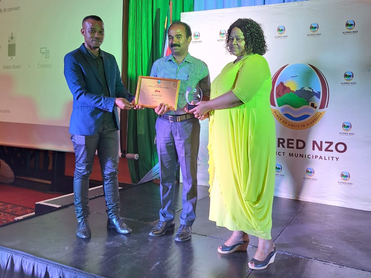 Mr M Philip Top Physical Science teacher in ANW District