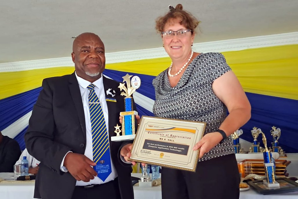 S Höll Top Educator in CAT