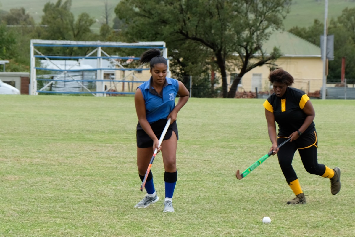Ziana van Wyhe u16 Hockey